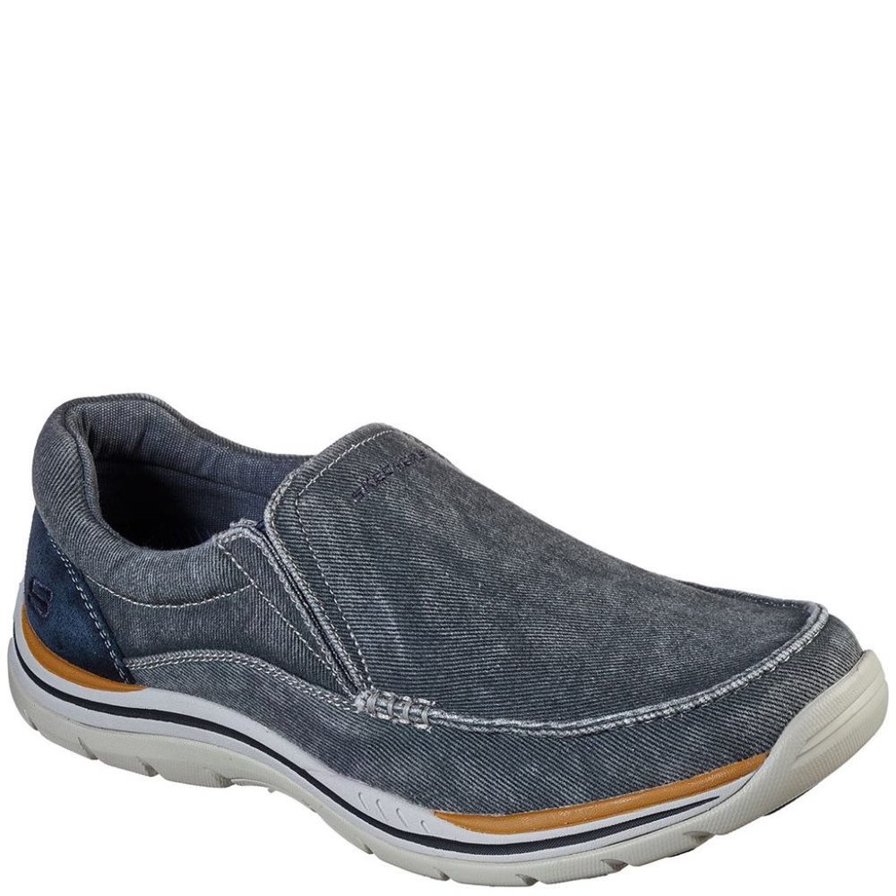 SKECHERS RELAXED FIT AVILLO CANVAS SLIP ON 8.5